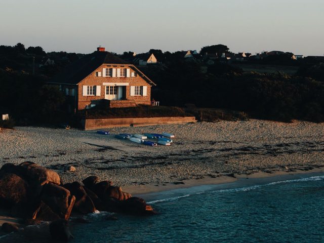 Interhome ou Locasun : quelle plateforme pour louer mon gîte